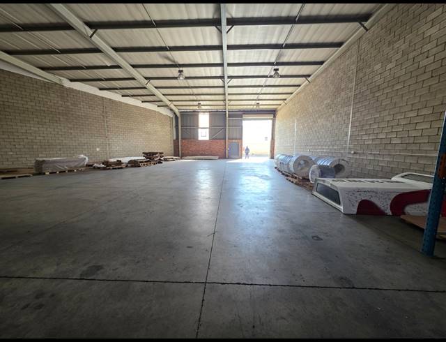 1,065M² WAREHOUSE TO LET IN CITY DEEP